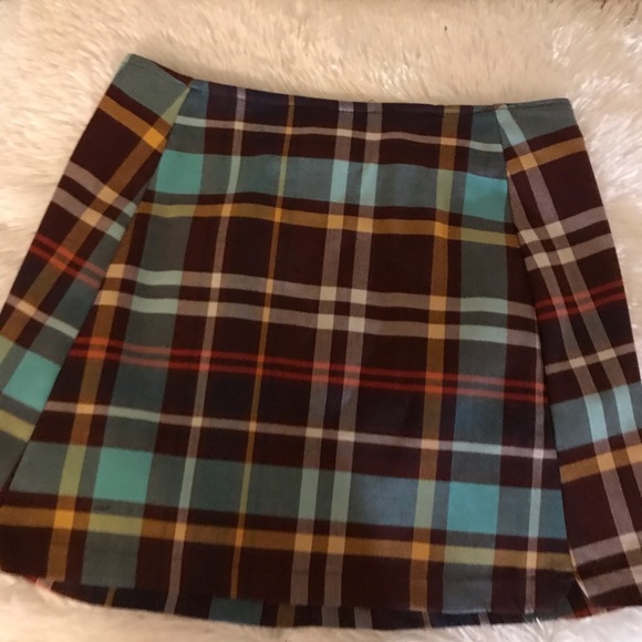 Urban Outfitters plaid notch pelmet mini skirt - Picture 5 of 6